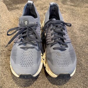 On Cloudswift 3 Womens Blueberry Running shoes